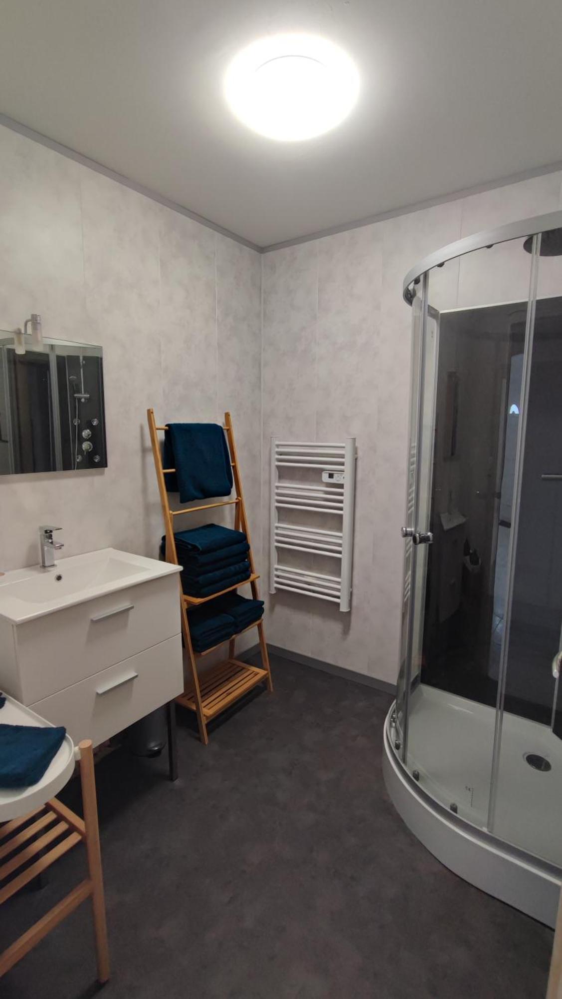 Appartement Cosy Uchaud ภายนอก รูปภาพ