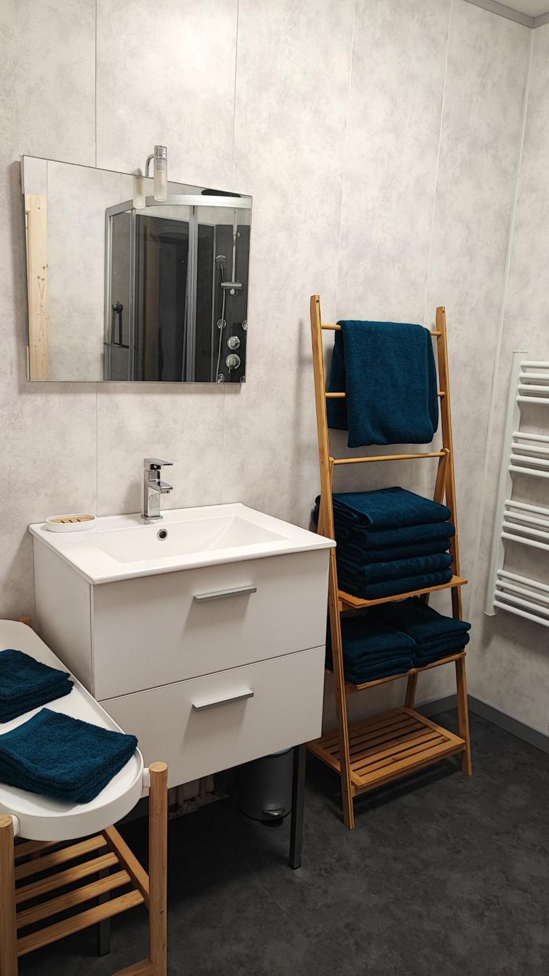 Appartement Cosy Uchaud ภายนอก รูปภาพ